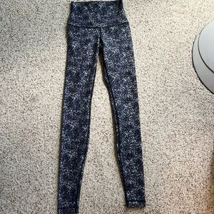 Lululemon High Rise Wunder Under Pattern Leggings - Size 2